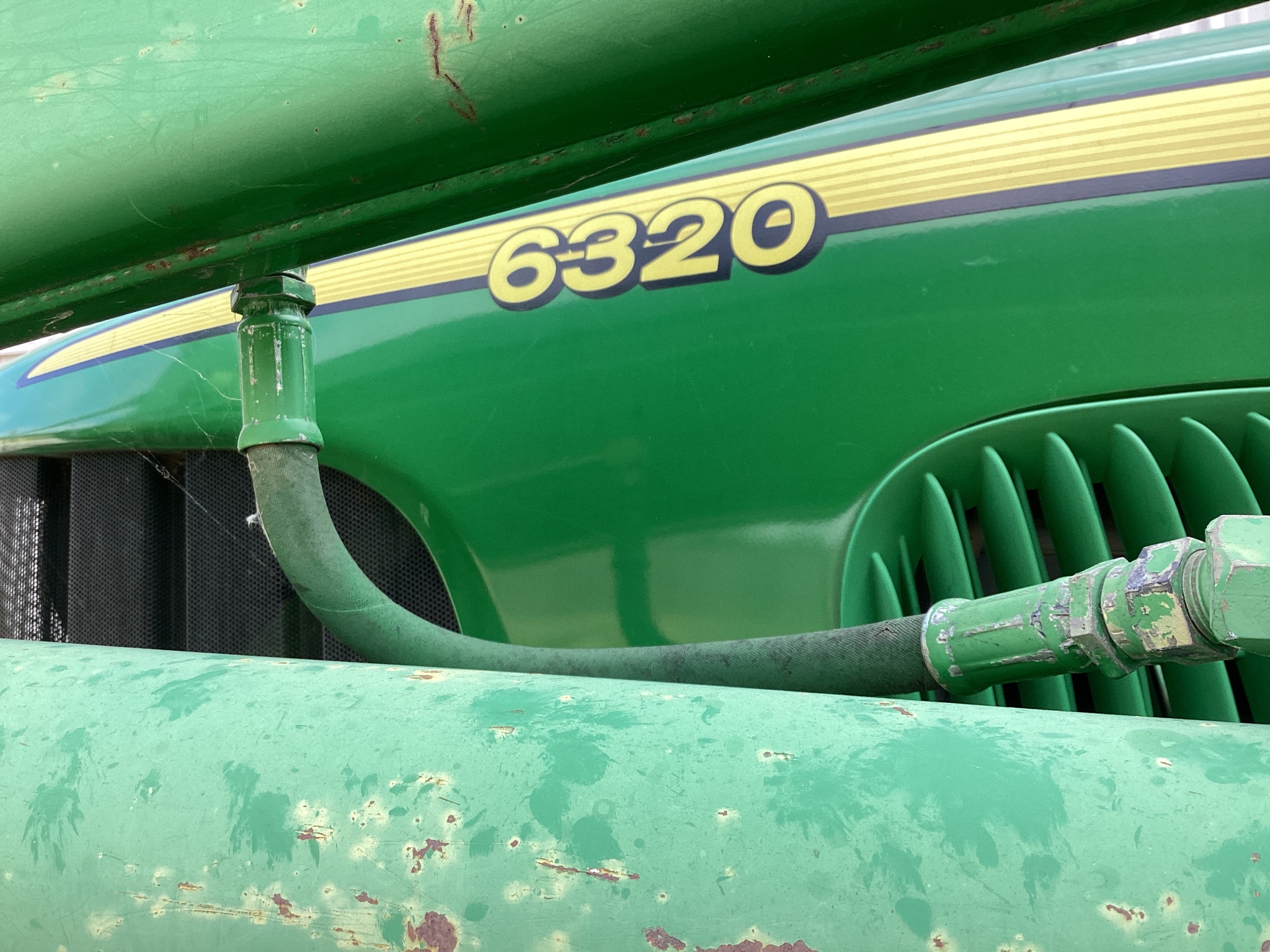 2002 John Deere 6320 Image 32