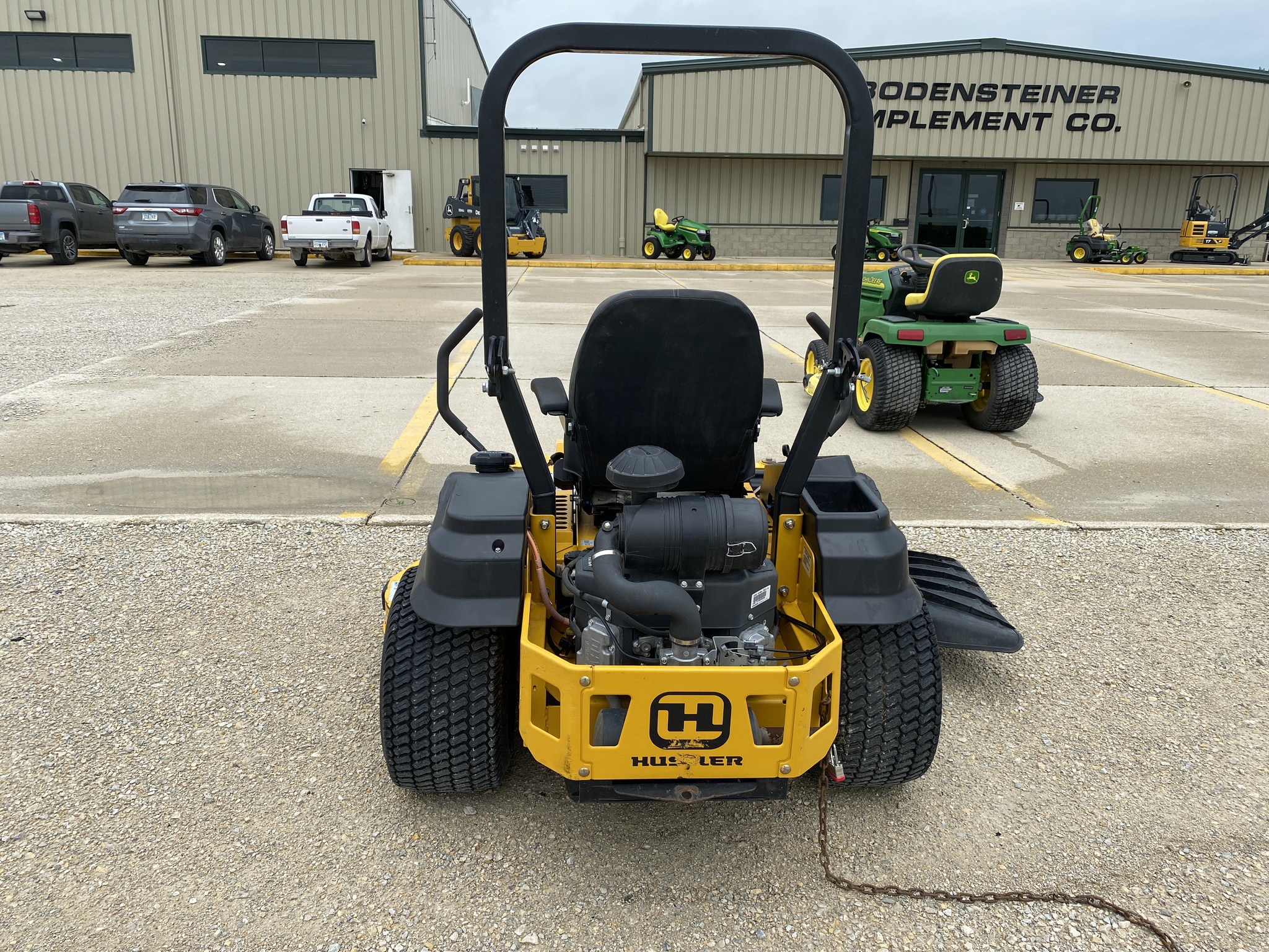 2018 Hustler FasTrak SDX 23 Image 3