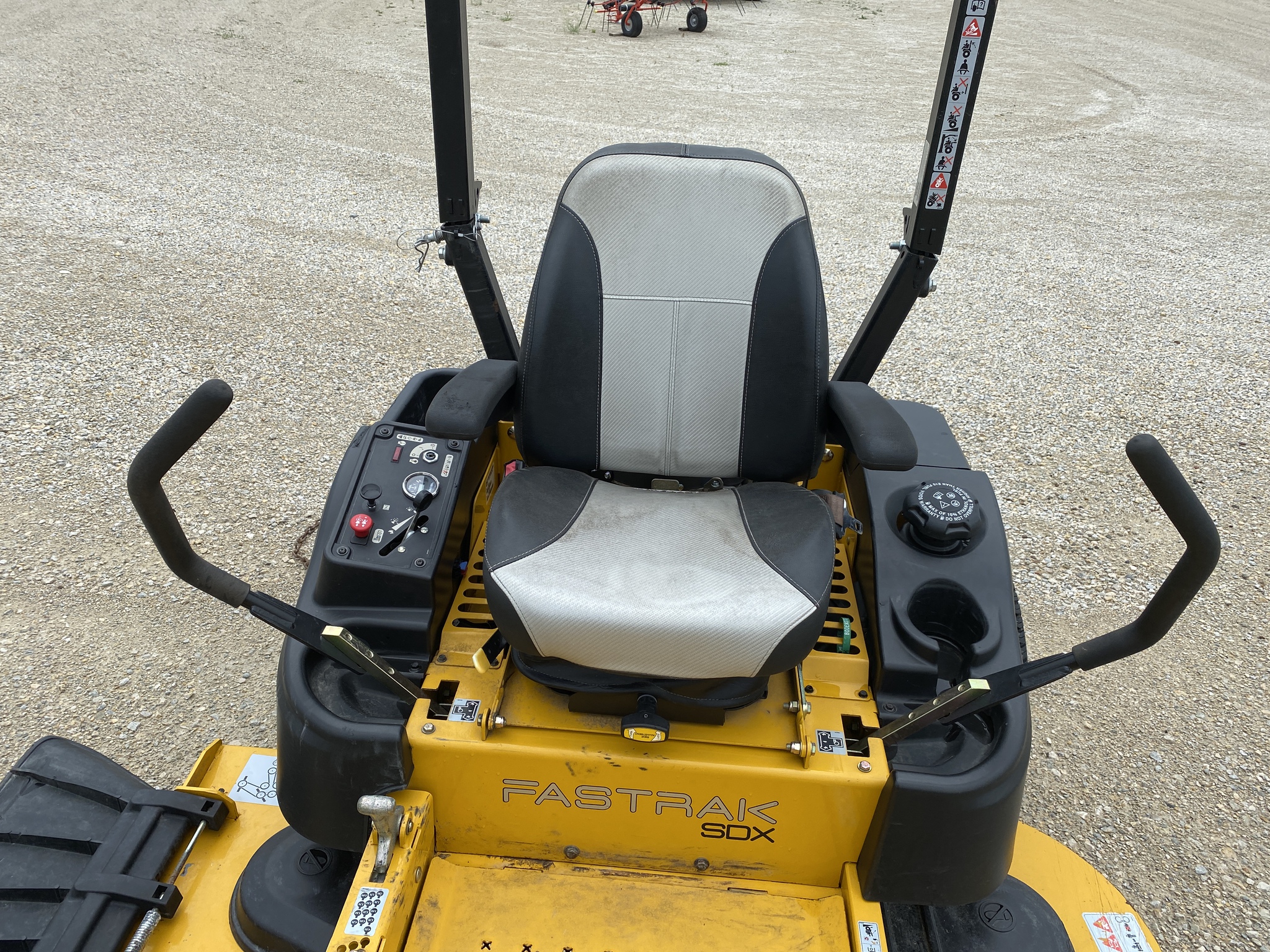 2018 Hustler FasTrak SDX 23 Image 6