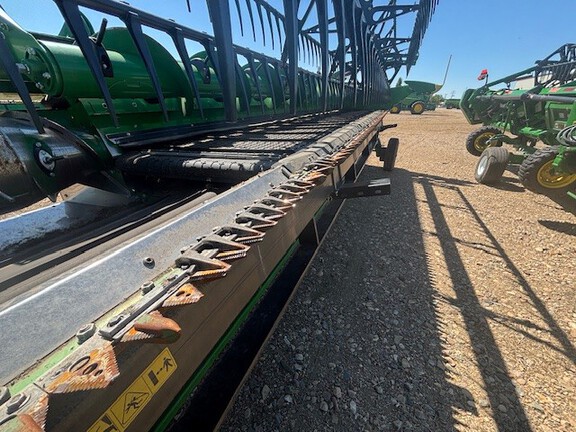 Used 2024 John Deere HD45R Combine Platforms at Horizon Ag & Turf in Lloydminster, AB - Photo6