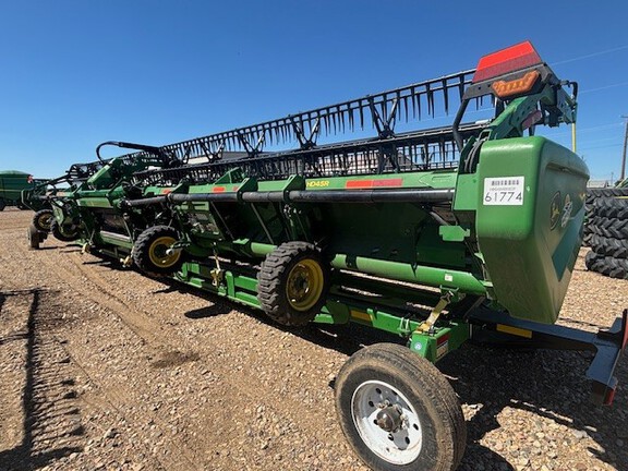 Used 2024 John Deere HD45R Combine Platforms at Horizon Ag & Turf in Lloydminster, AB - Photo4