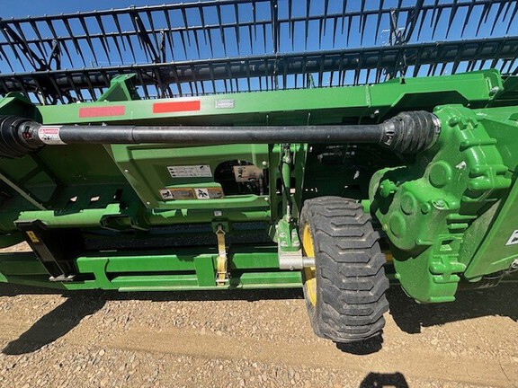 Used 2024 John Deere HD45R Combine Platforms at Horizon Ag & Turf in Lloydminster, AB - Photo16