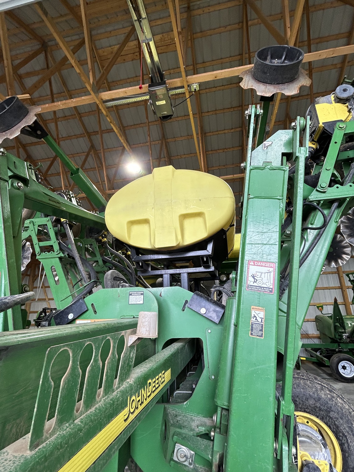 2010 John Deere 1790 Image 12