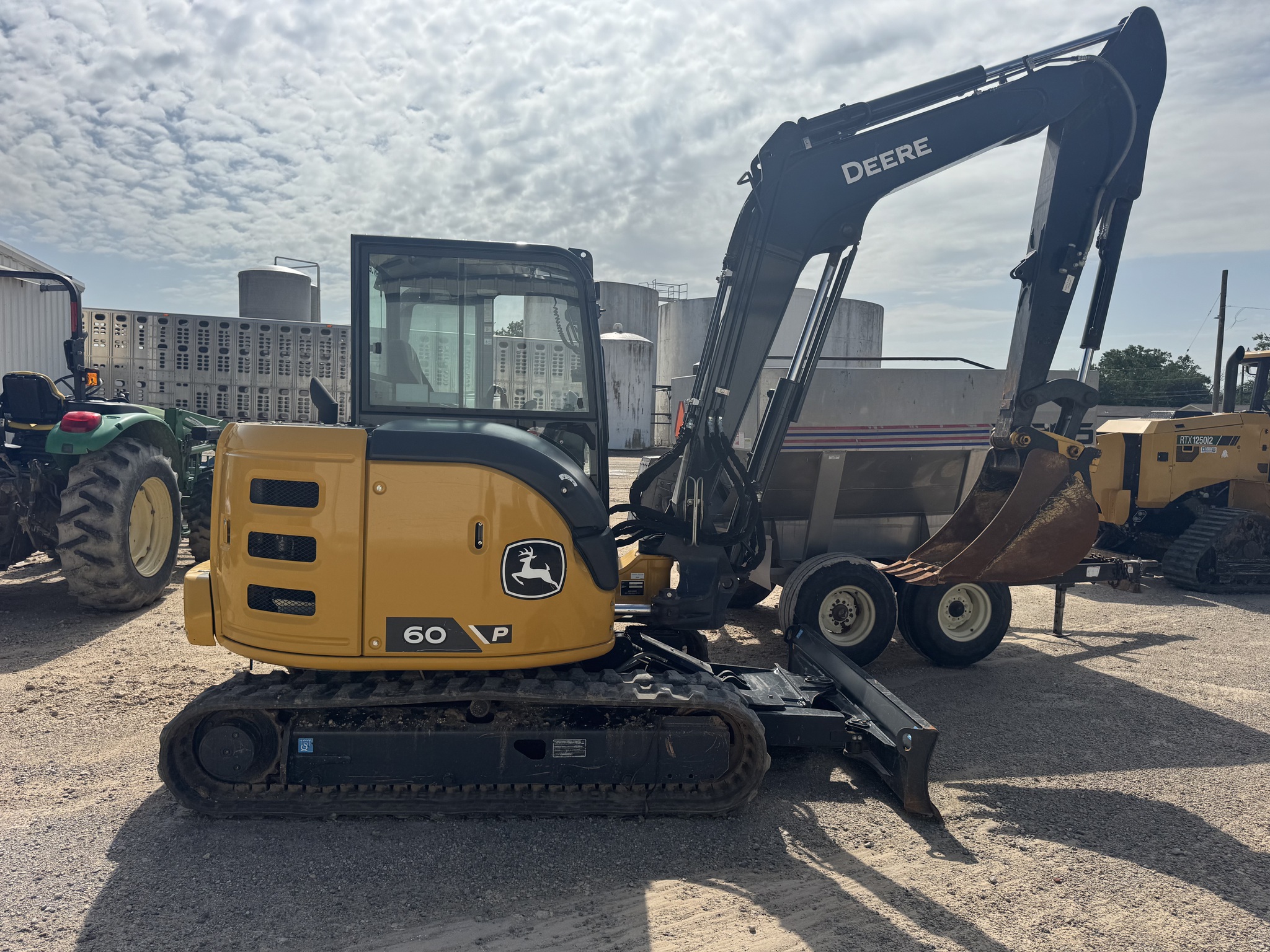 2023 John Deere 60 P Image 8