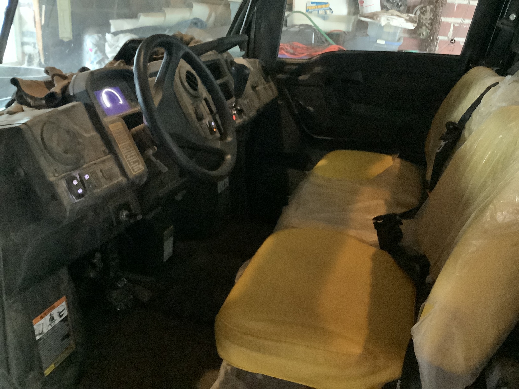 2018 John Deere XUV 835M Image 7