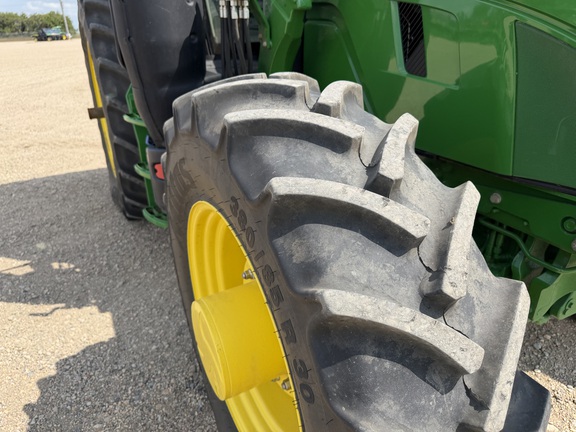 2025 John Deere 6R 165 - Photo12