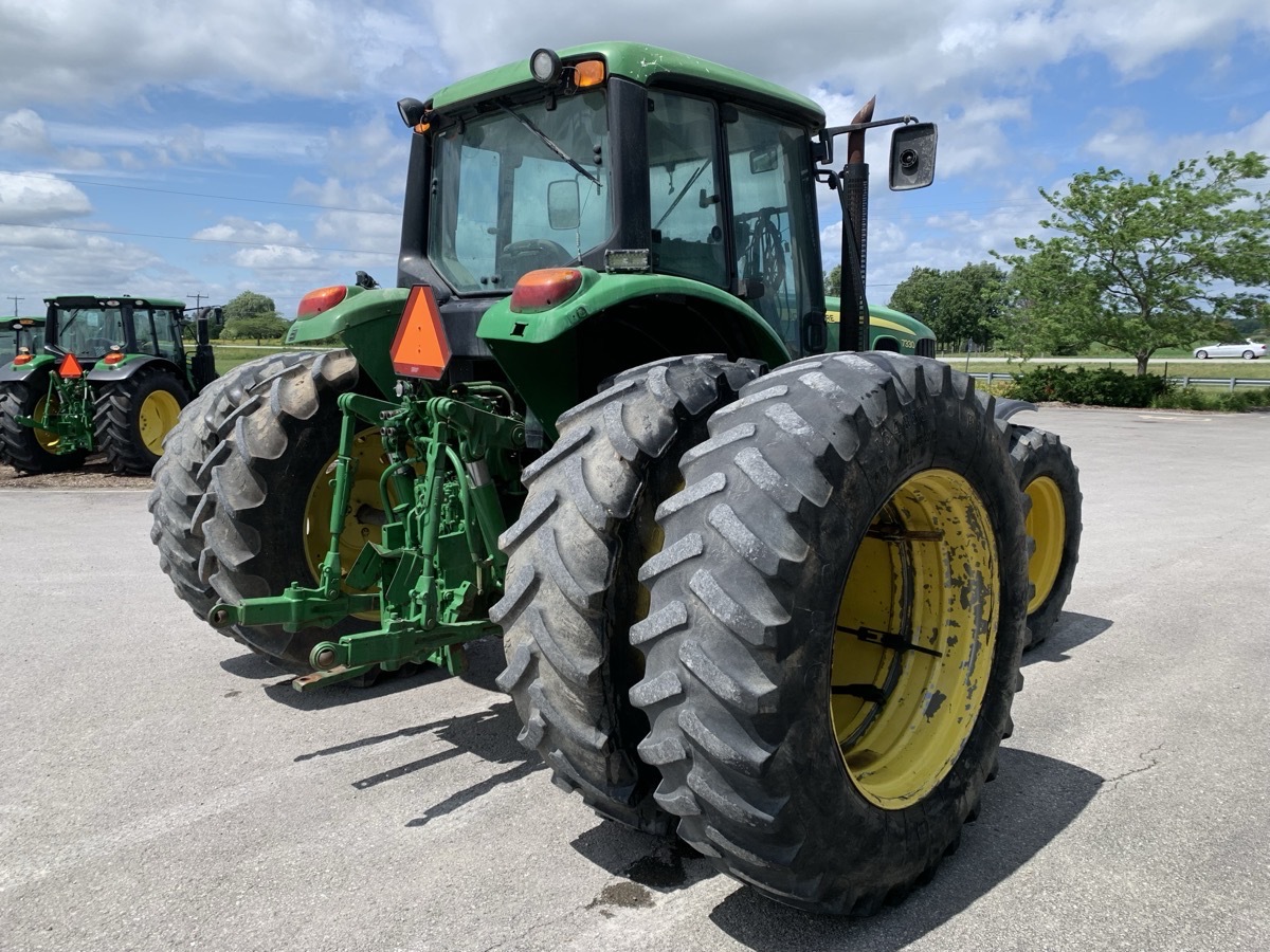 2008 John Deere 7330 Image 6