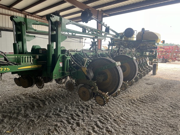Photo of 2019 John Deere 1775NT