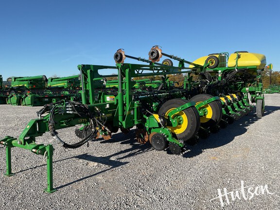 Photo of 2019 John Deere 1775NT