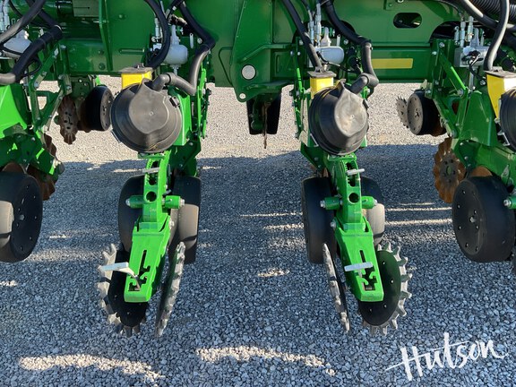 Photo of 2019 John Deere 1775NT