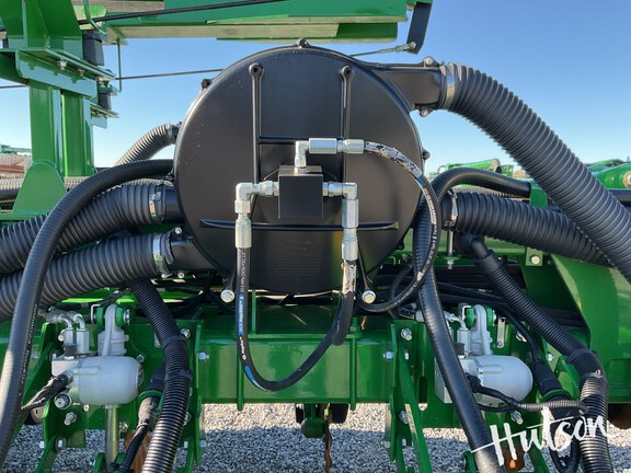 Photo of 2019 John Deere 1775NT