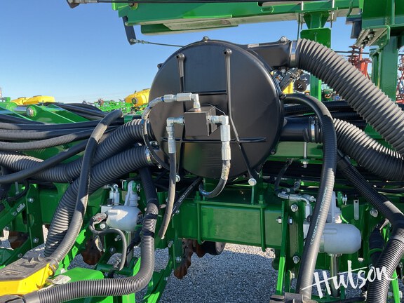 Photo of 2019 John Deere 1775NT