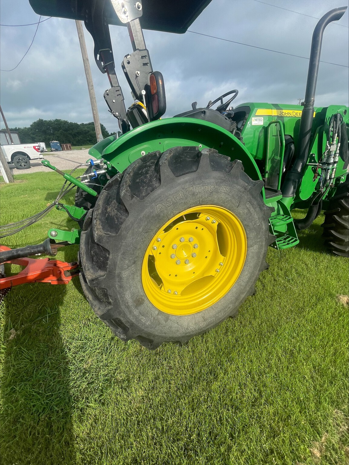 2019 John Deere 5090E Image 10