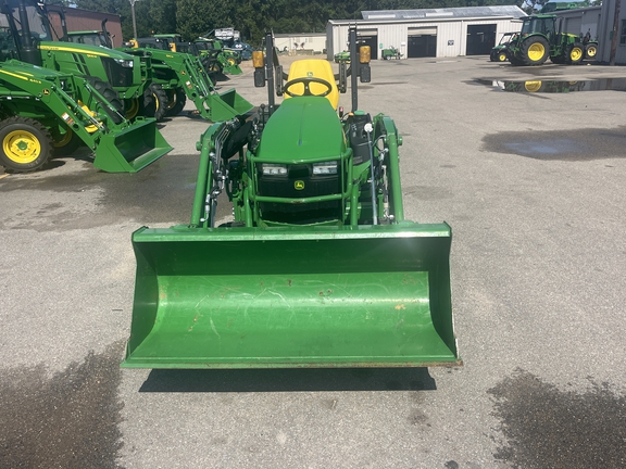 2023 John Deere 1025R Photo 7