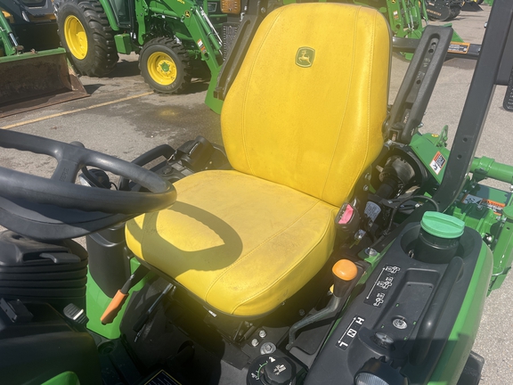 2023 John Deere 1025R Photo 8