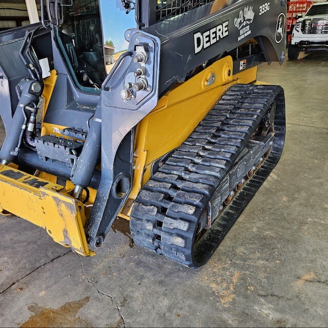 2023 John Deere 333G Image 12