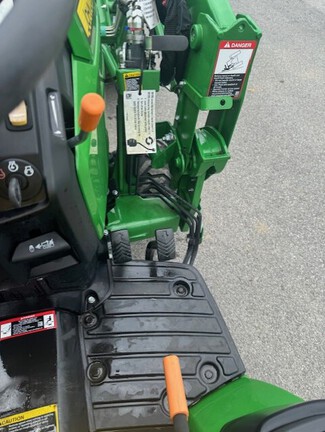 2023 John Deere 1025R