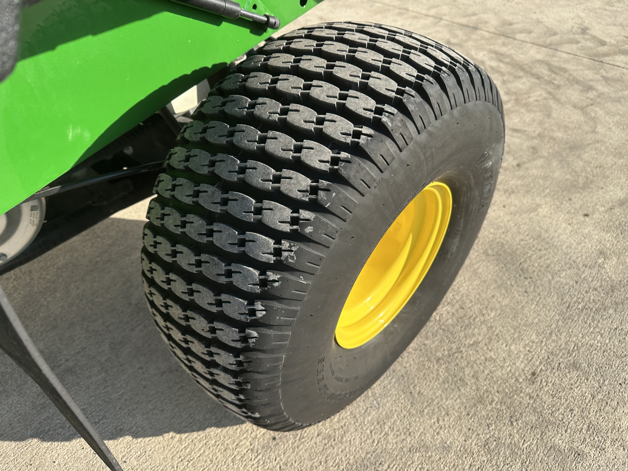 2024 John Deere TX Image 16