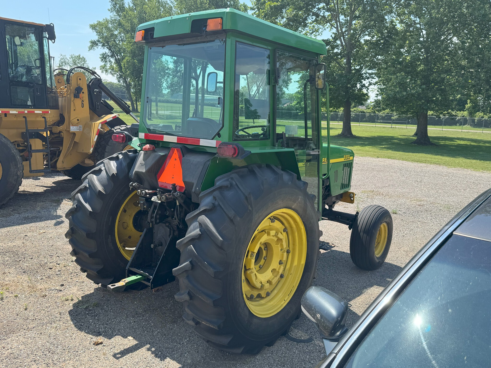 1999 John Deere 5510 Image 4
