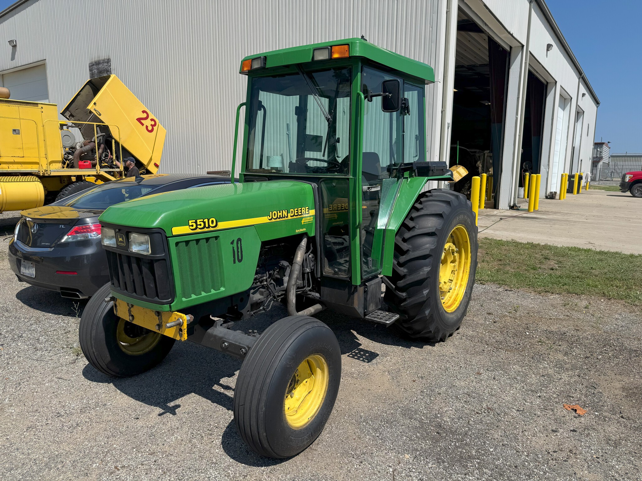 1999 John Deere 5510 Image 1