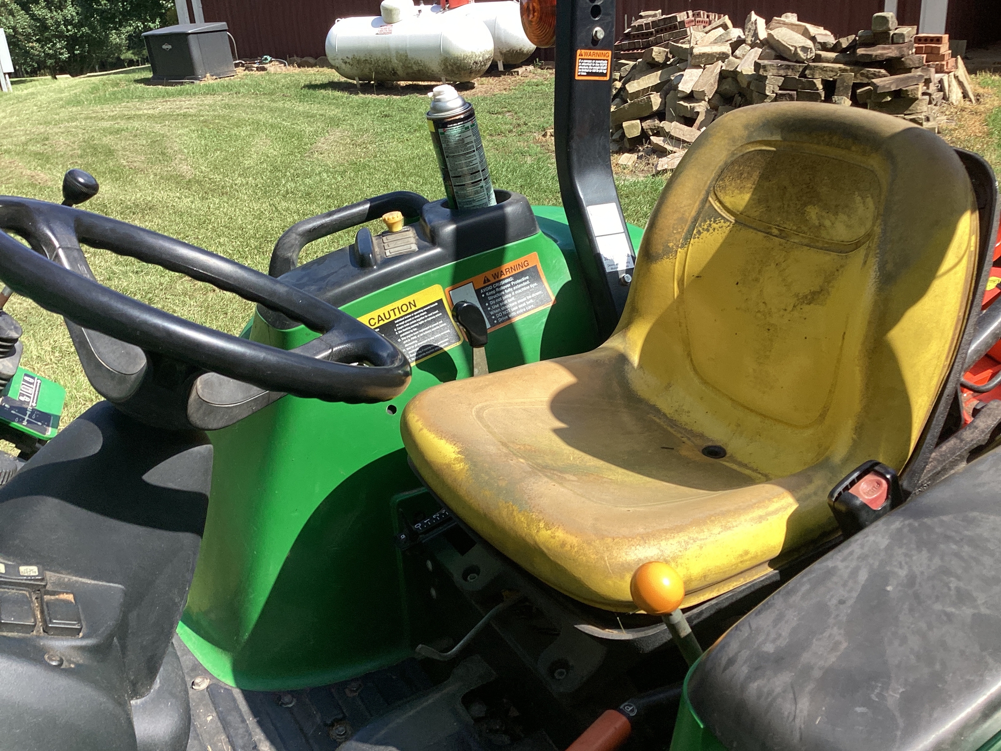 2014 John Deere 3038E Image 9