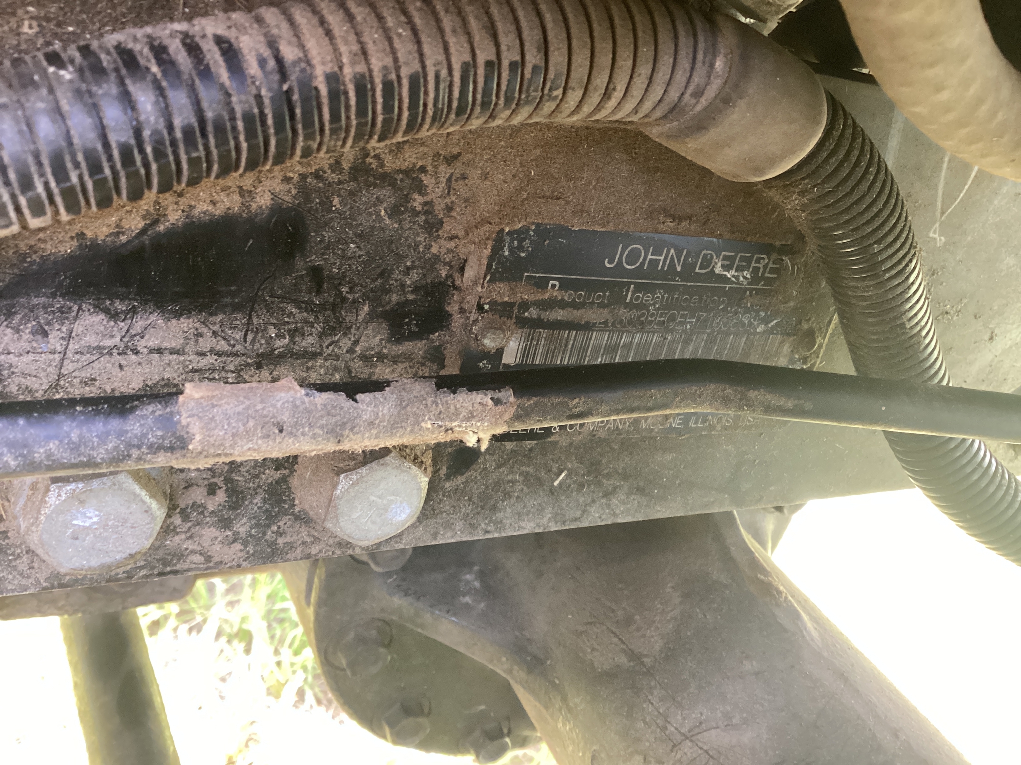 2014 John Deere 3038E Image 22