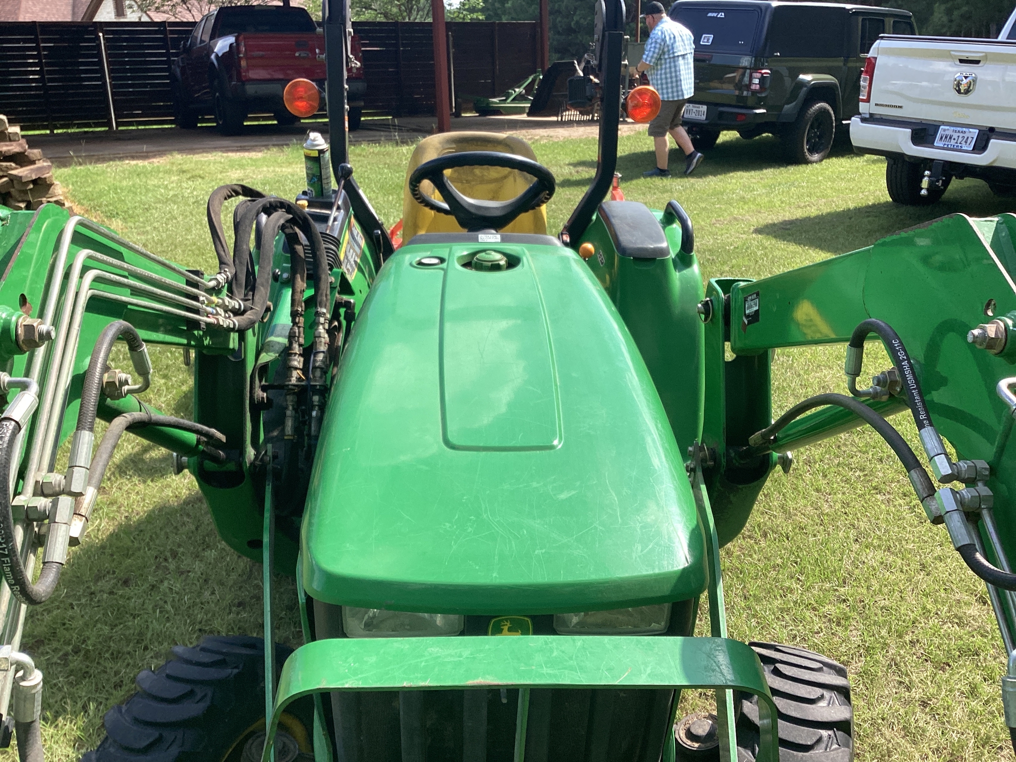 2014 John Deere 3038E Image 15