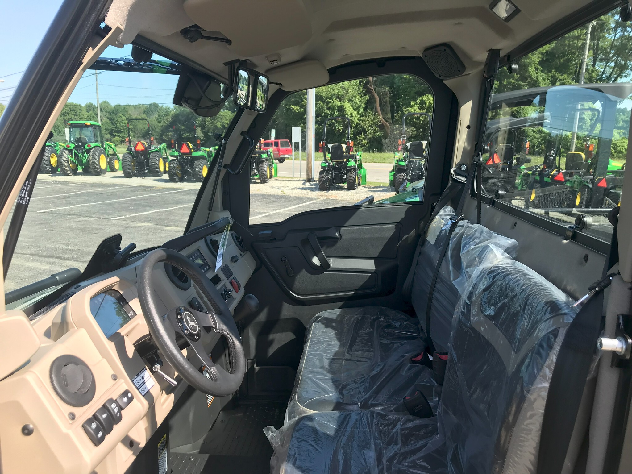 2025 John Deere GATOR XUV 875R Image 10