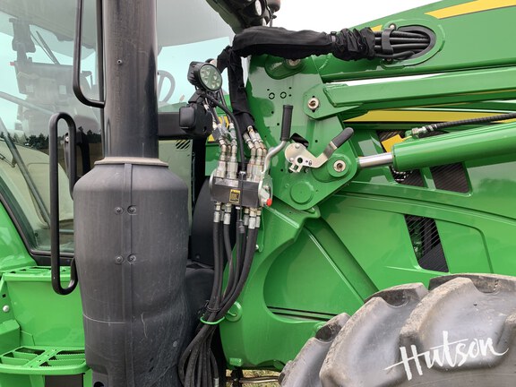 Photo of 2024 John Deere 6R 155