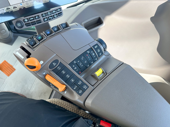 2024 John-Deere 6R 140