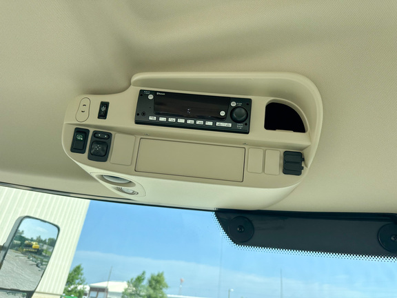 2024 John-Deere 6R 140