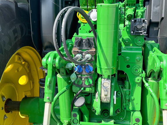 2024 John-Deere 6R 140