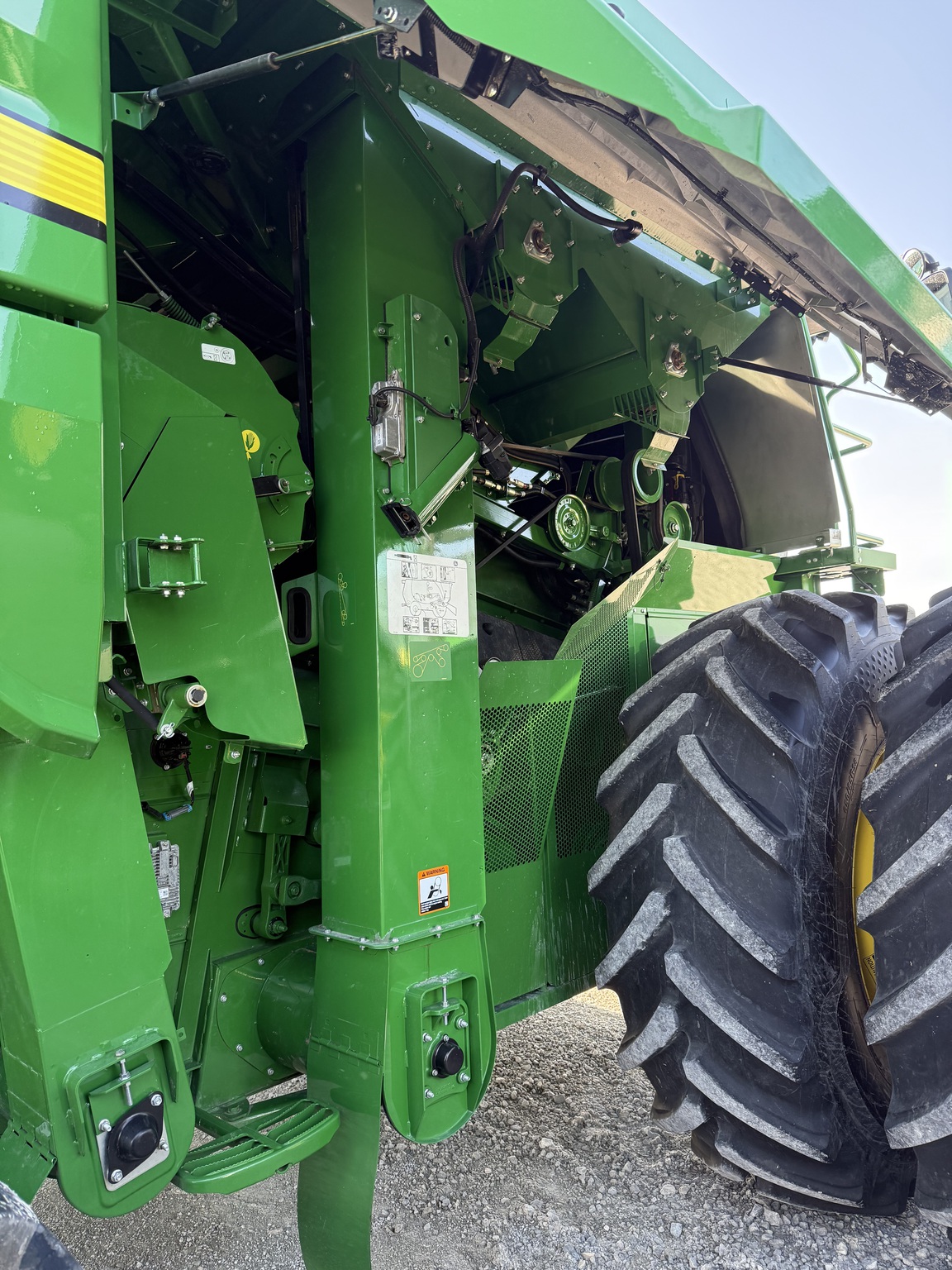 2023 John Deere S780 Image 11