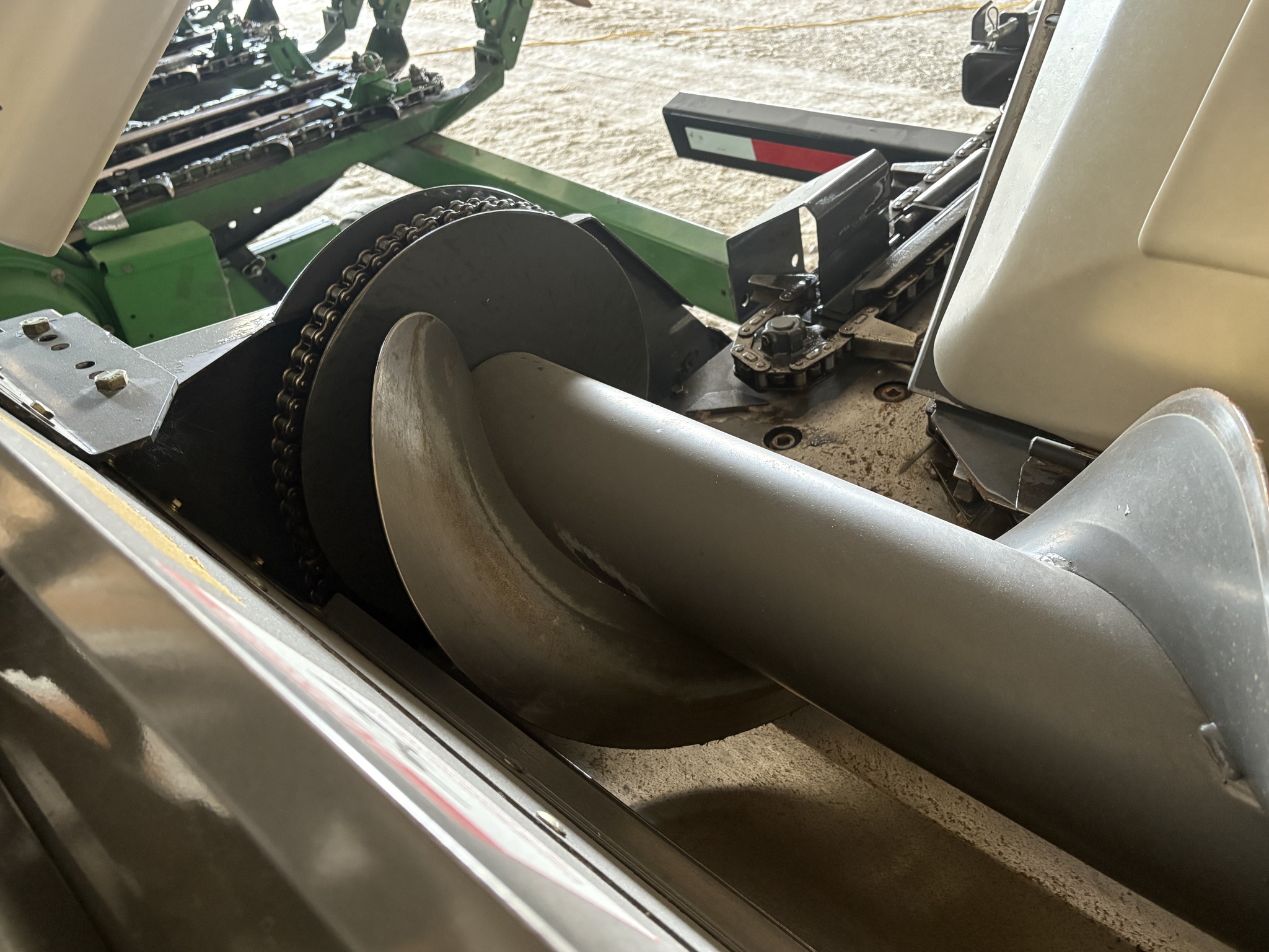2013 Gleaner 3000-8R Image 20