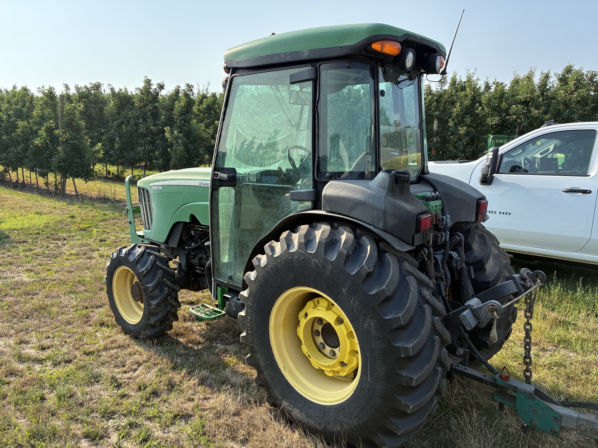 2010 John Deere 5101EN Image 1