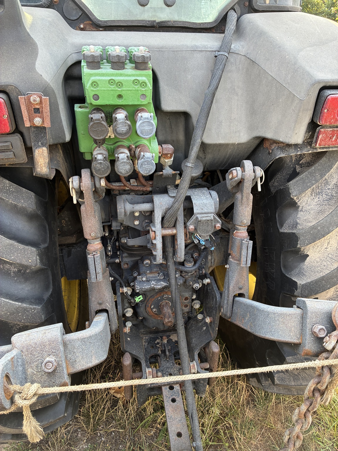 2010 John Deere 5101EN Image 3