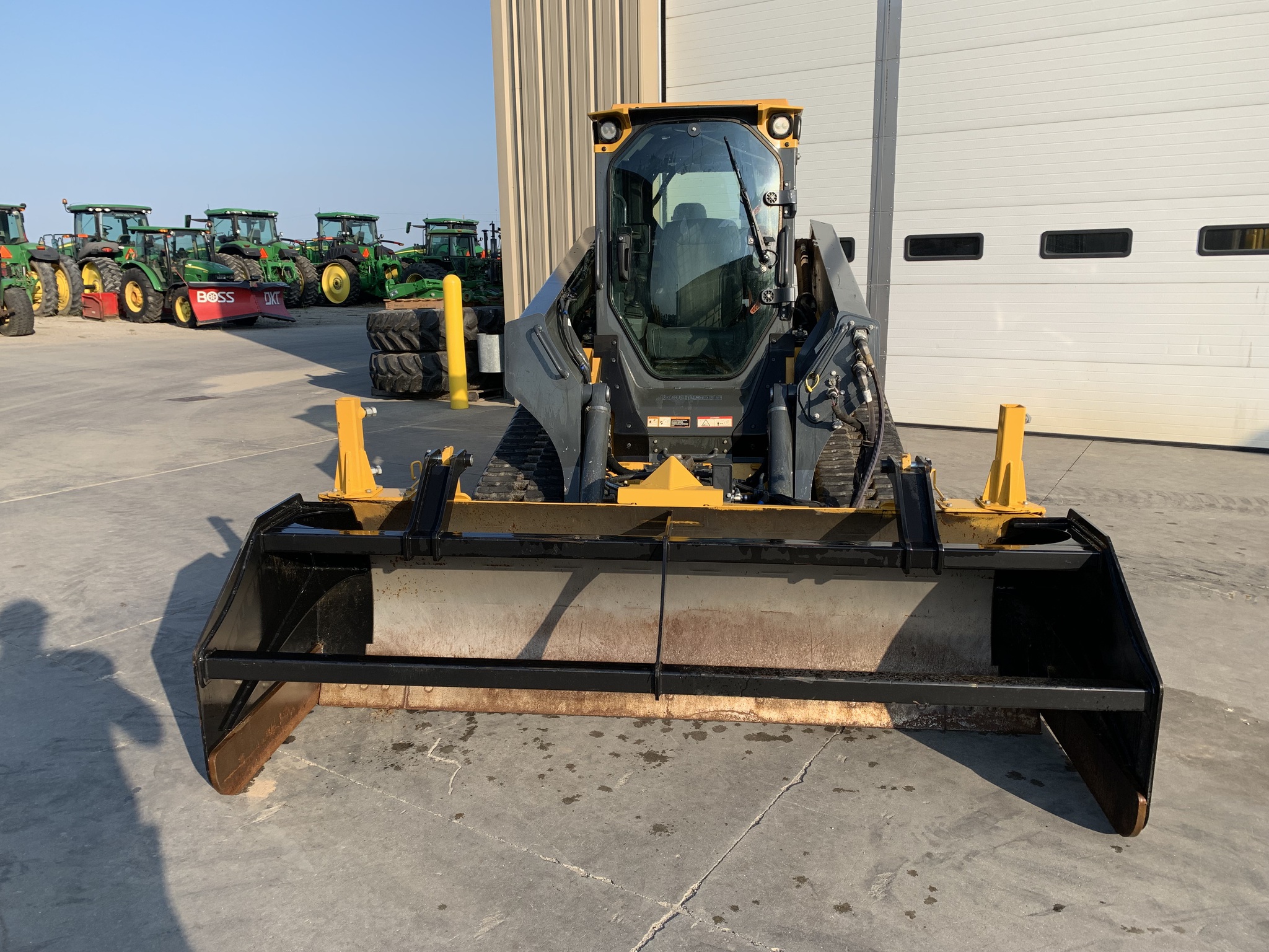 2024 John Deere 333 P Image 8