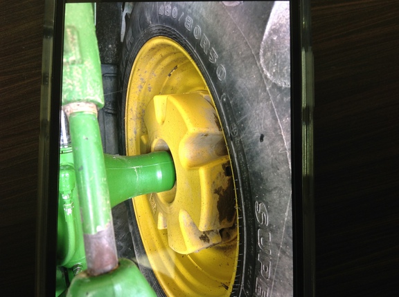 Photo of 2003 John Deere 8420