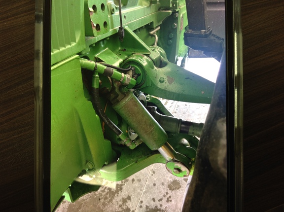 Photo of 2003 John Deere 8420