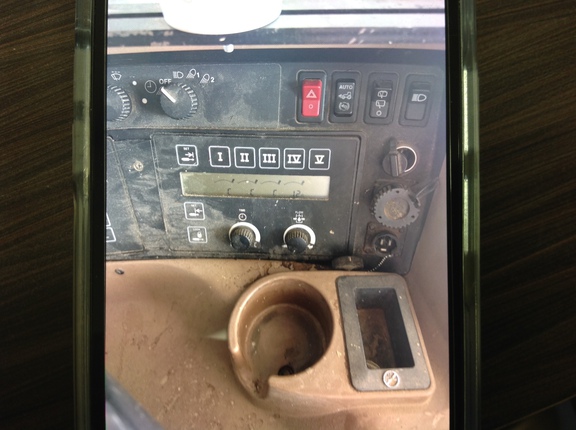 Photo of 2003 John Deere 8420