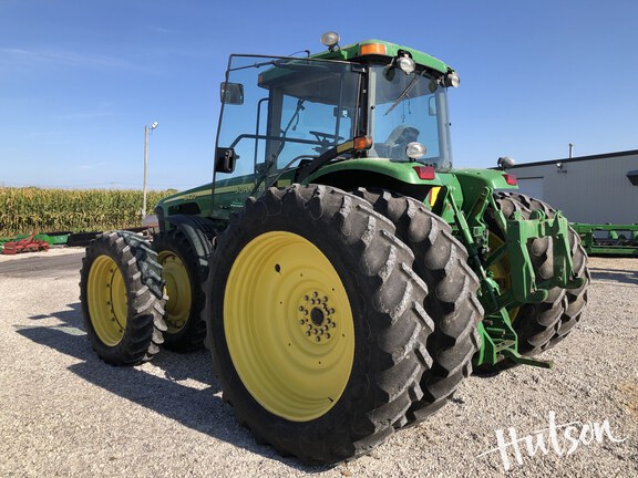 Photo of 2003 John Deere 8420
