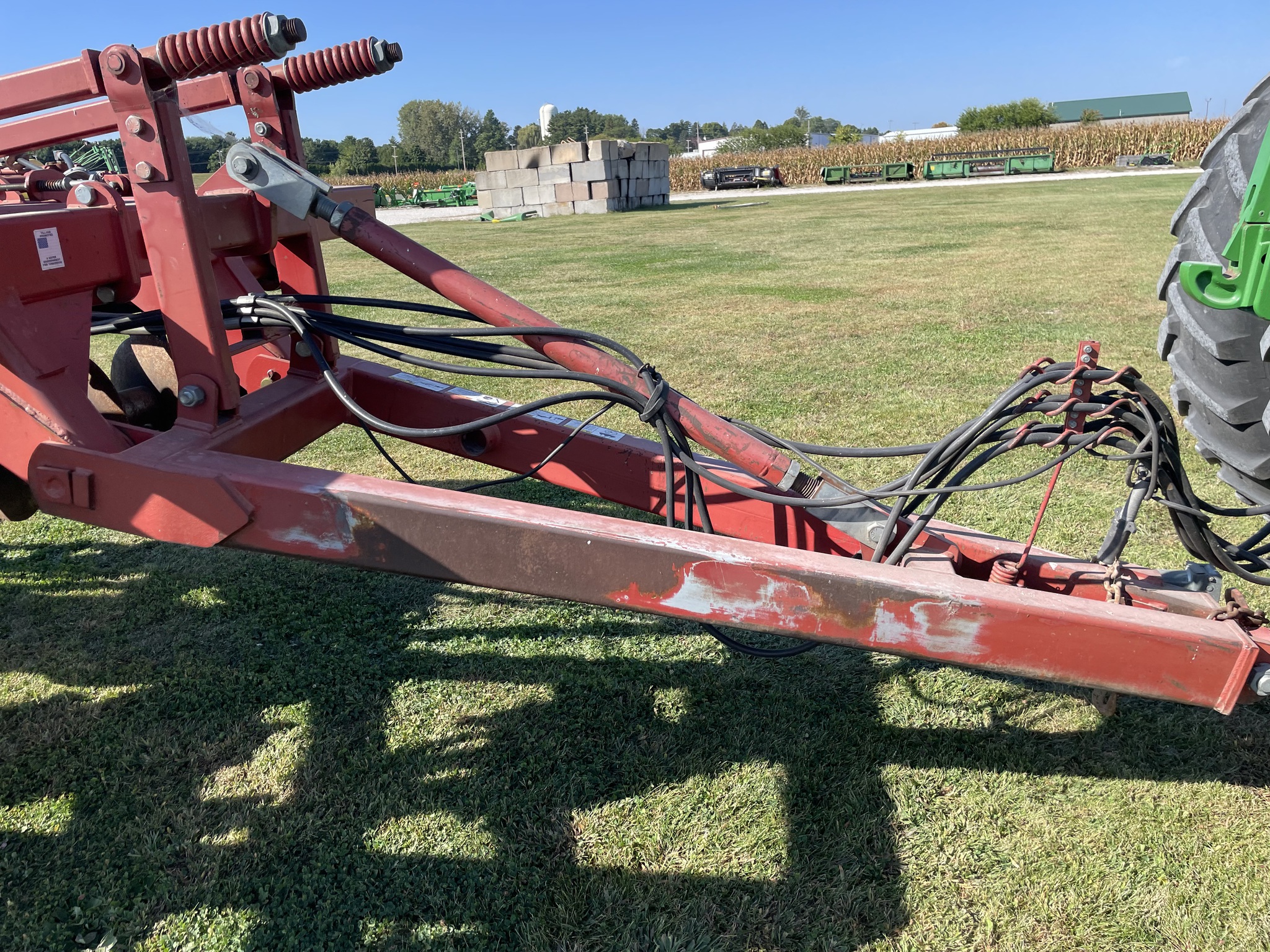  2001 Sunflower 4411-05 at Heritage Tractor in Geneseo, IL