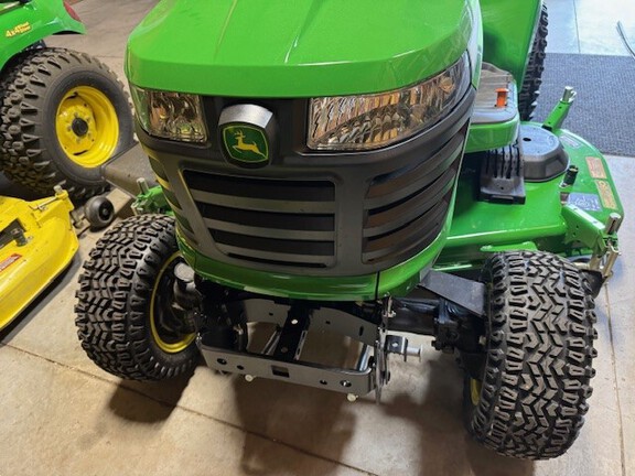 Photo of 2025 John Deere X739