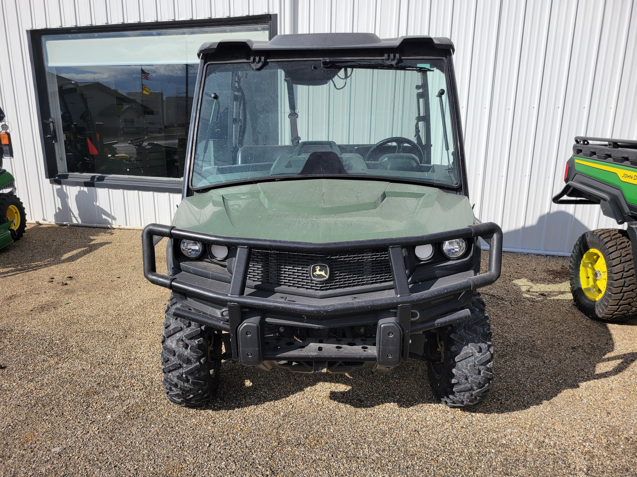  2019 John Deere XUV 835M at Heritage Tractor in Lexington, IL