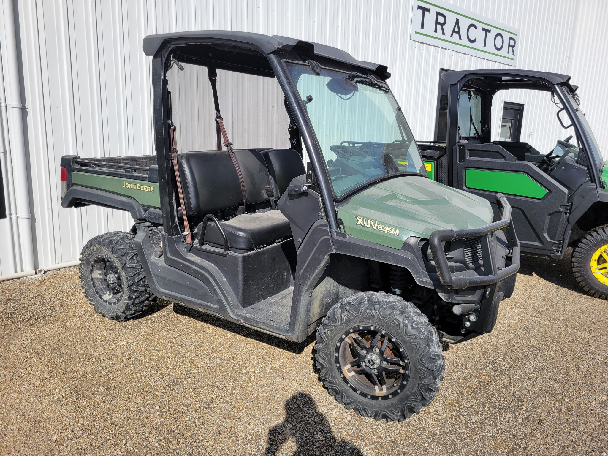  2019 John Deere XUV 835M at Heritage Tractor in Lexington, IL