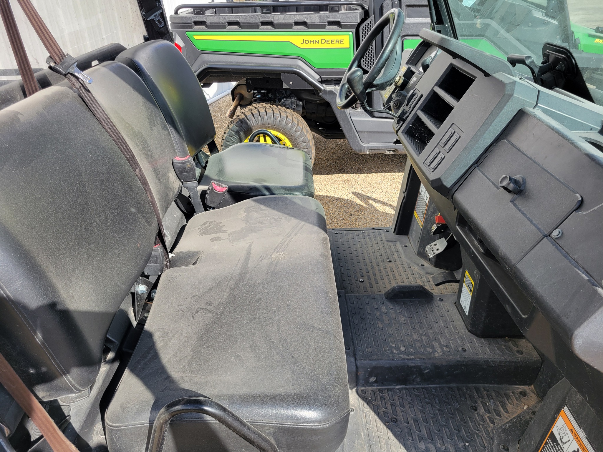  2019 John Deere XUV 835M at Heritage Tractor in Lexington, IL