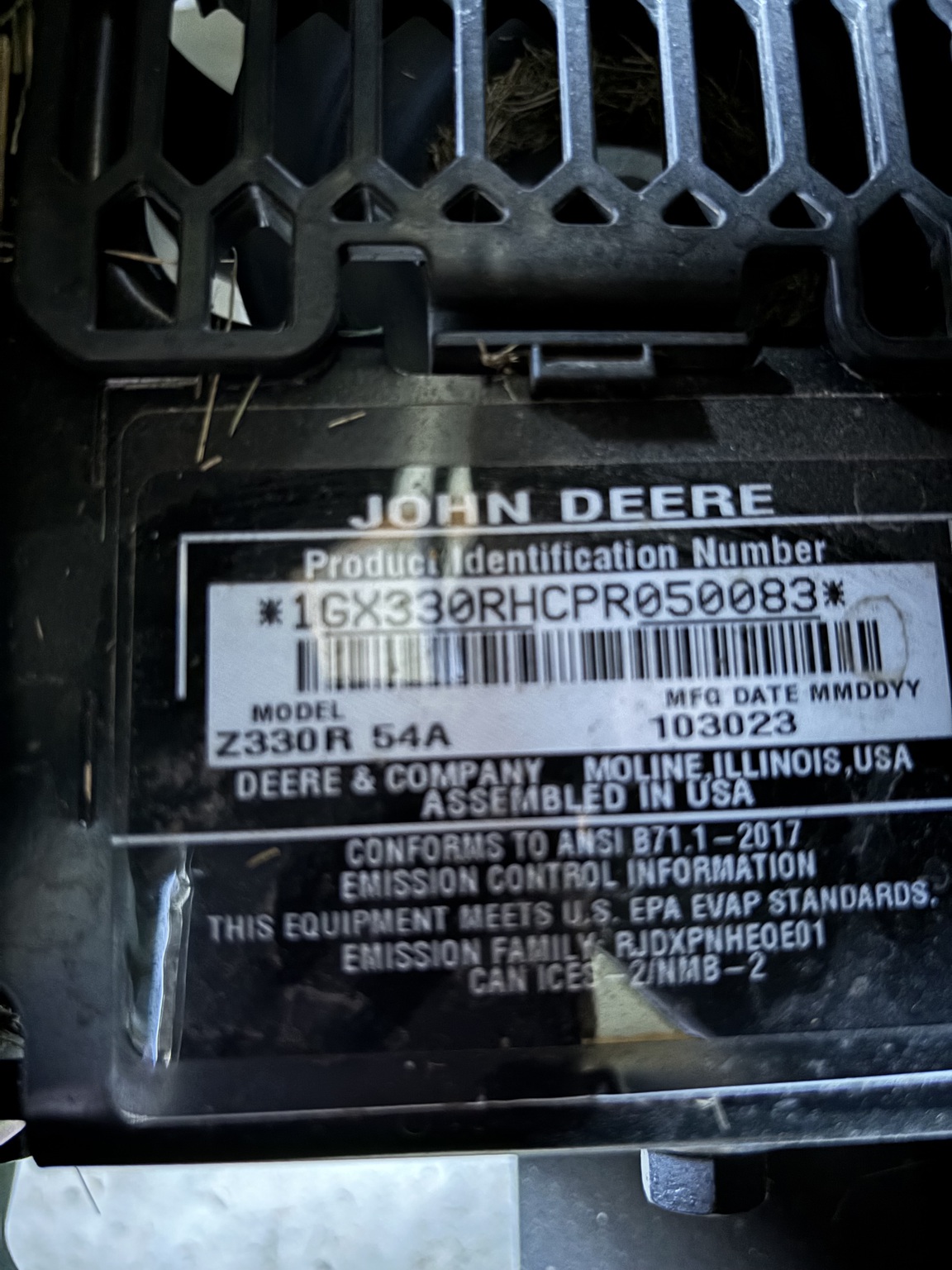 2024 John Deere Z330R Image 4