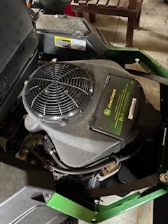 2024 John Deere Z330R Image 10