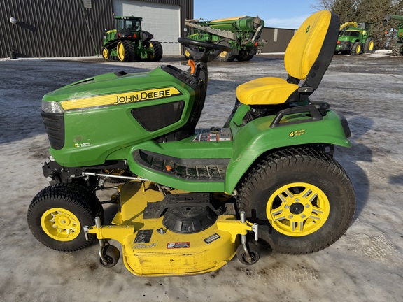 2021 John Deere X734 - Photo6