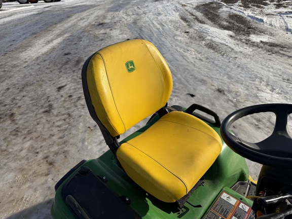 2021 John Deere X734 - Photo21